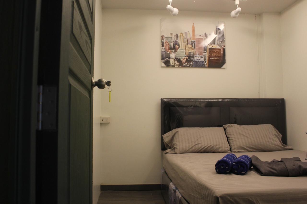 Citi Square By Battery Park Hostel Chiang Mai Buitenkant foto